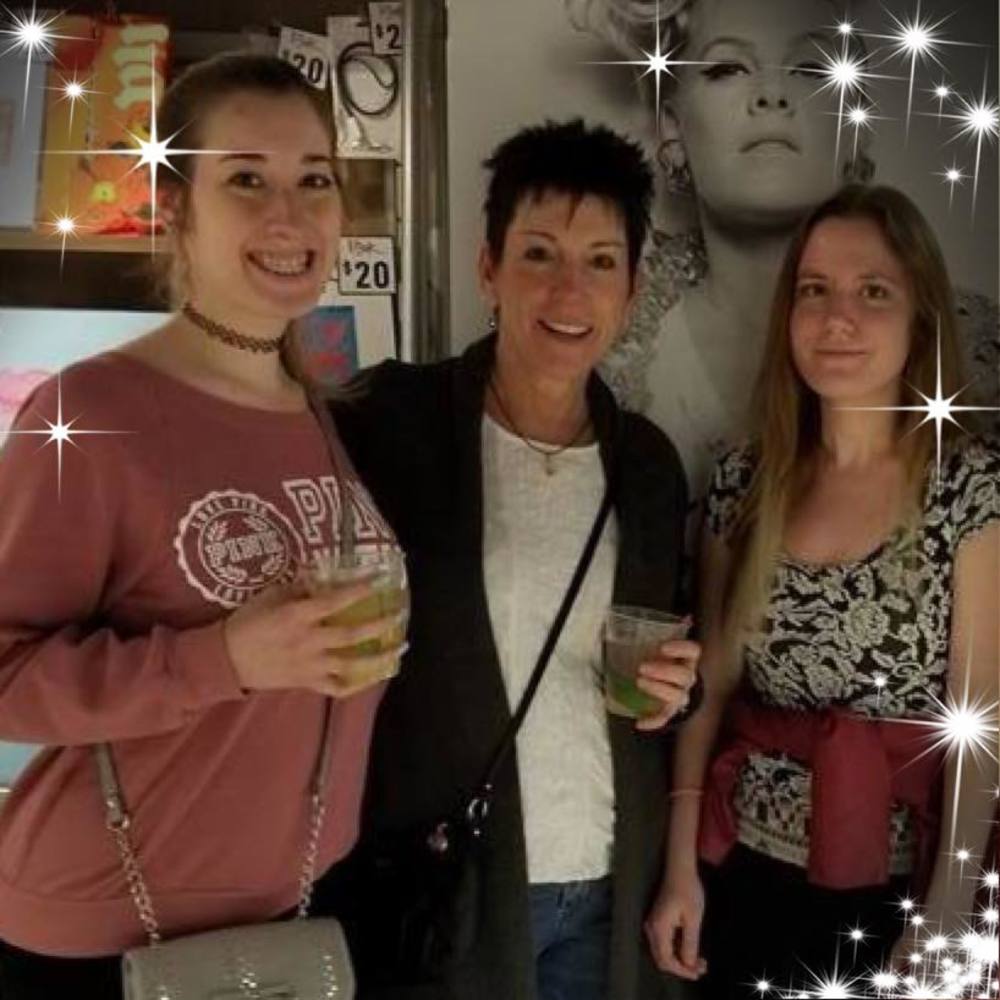 Meet your Posher, Leah